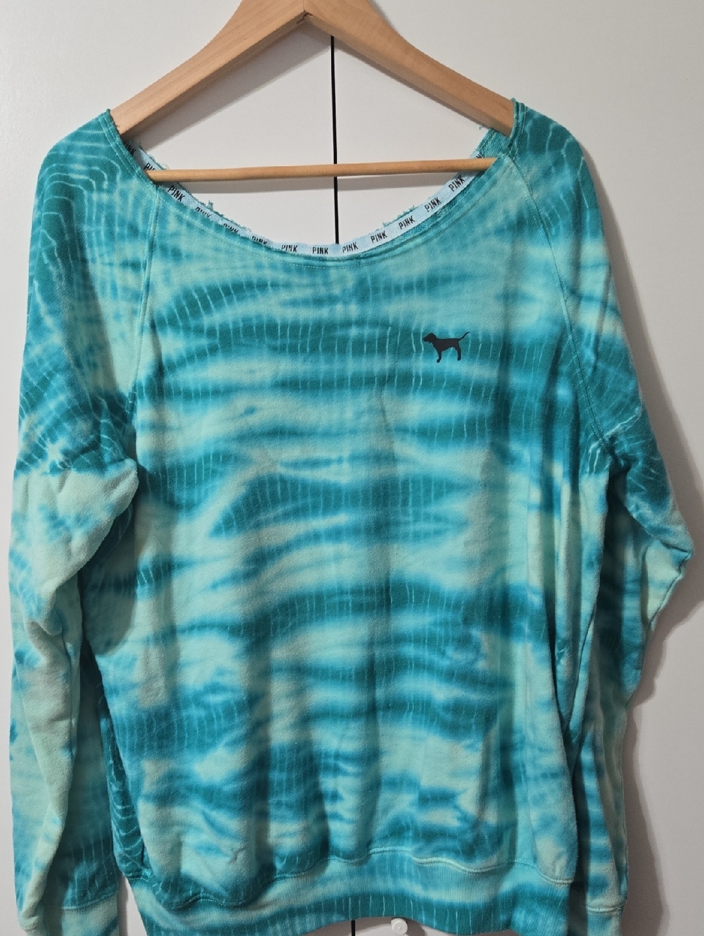 PINK Victoria's Secret Teal Tie-Dye Long Sleeve Pullover